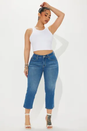 All That Booty Lifting Crop Jean - Medium Wash