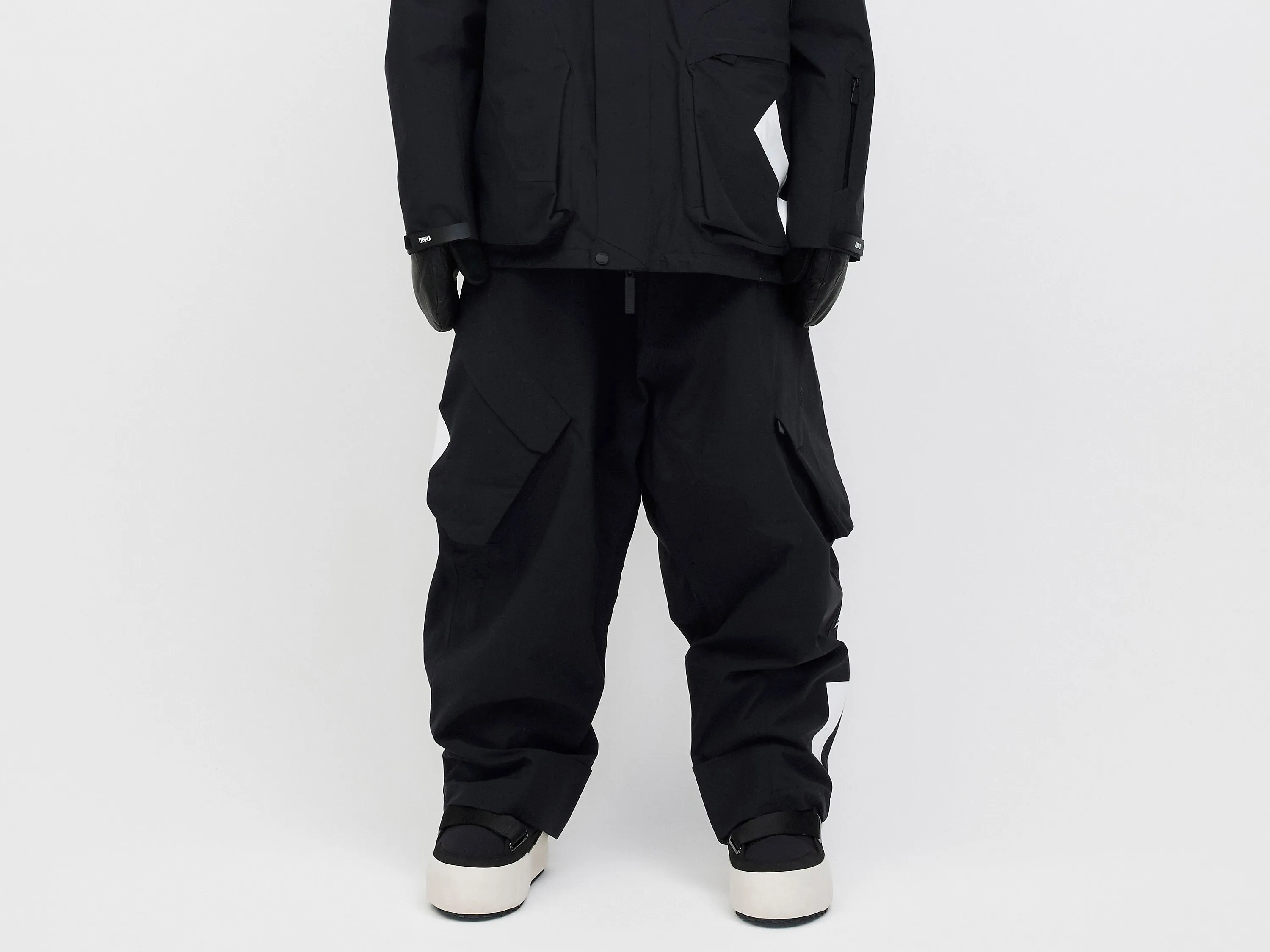 Catalyst OS Shell Cargo Pant - Black