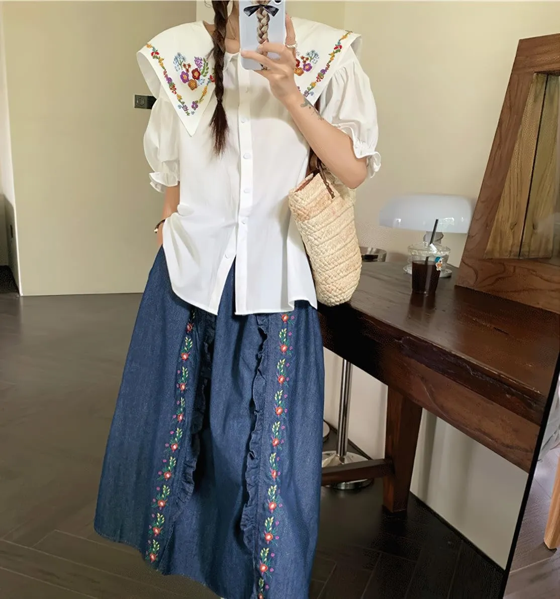 chouyatou Women's Floral Embroidered Elastic Waist Jean Skirt A Line Flared Denim Midi Skirt with Pockets