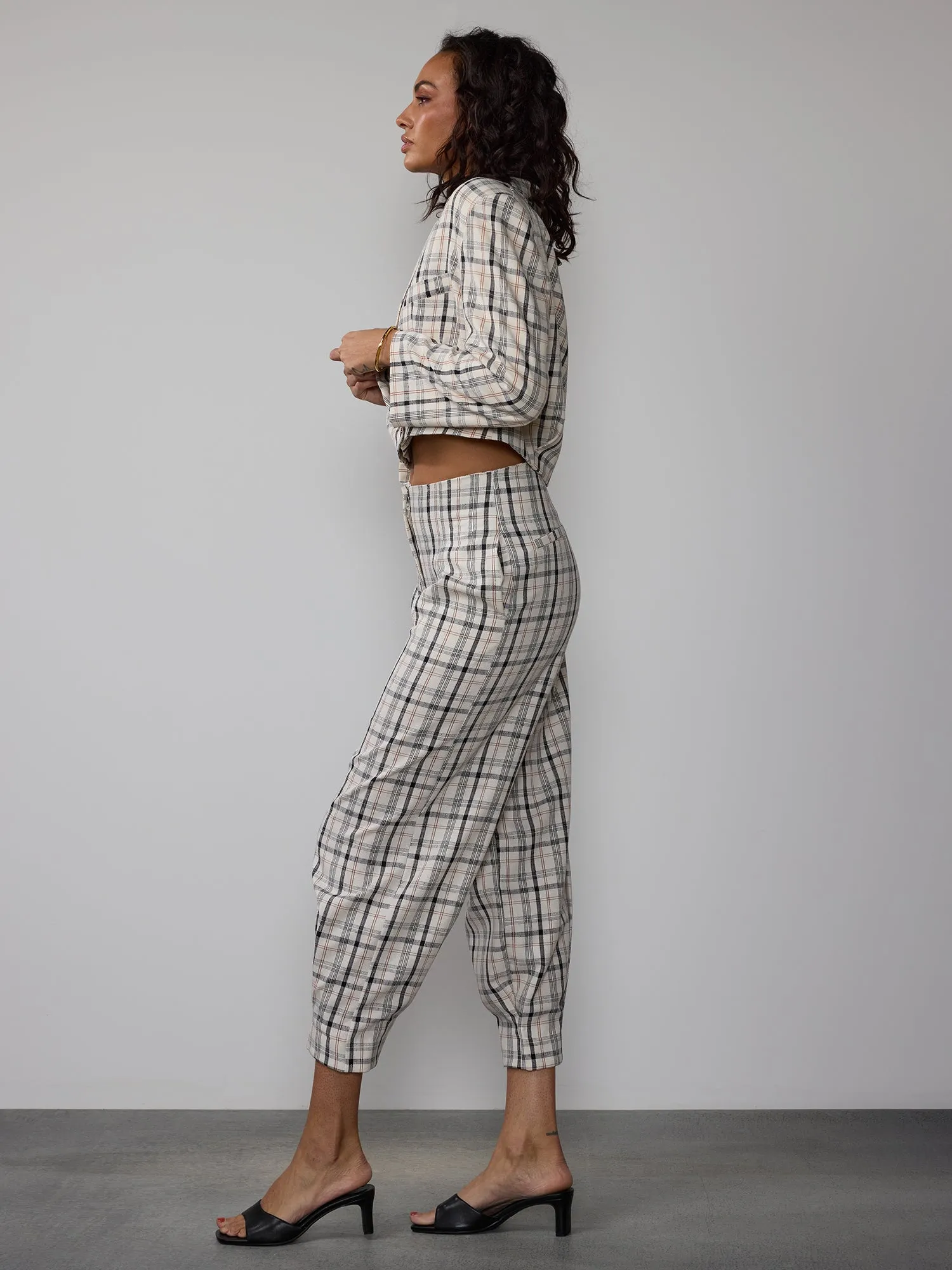 Essential High Rise Straight Leg Classic Suit Pant