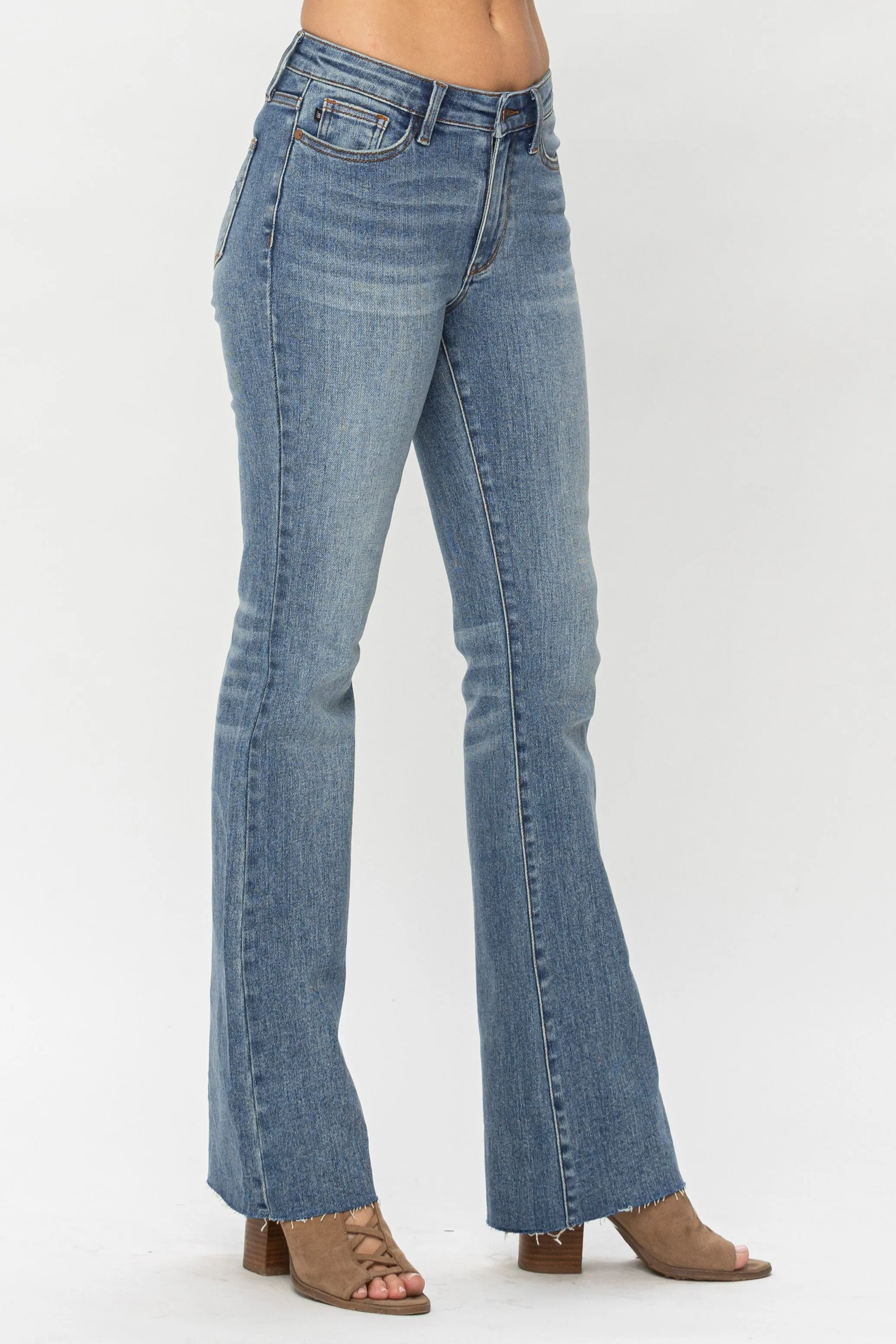 Med-Rise w/Raw Hem Bootcut