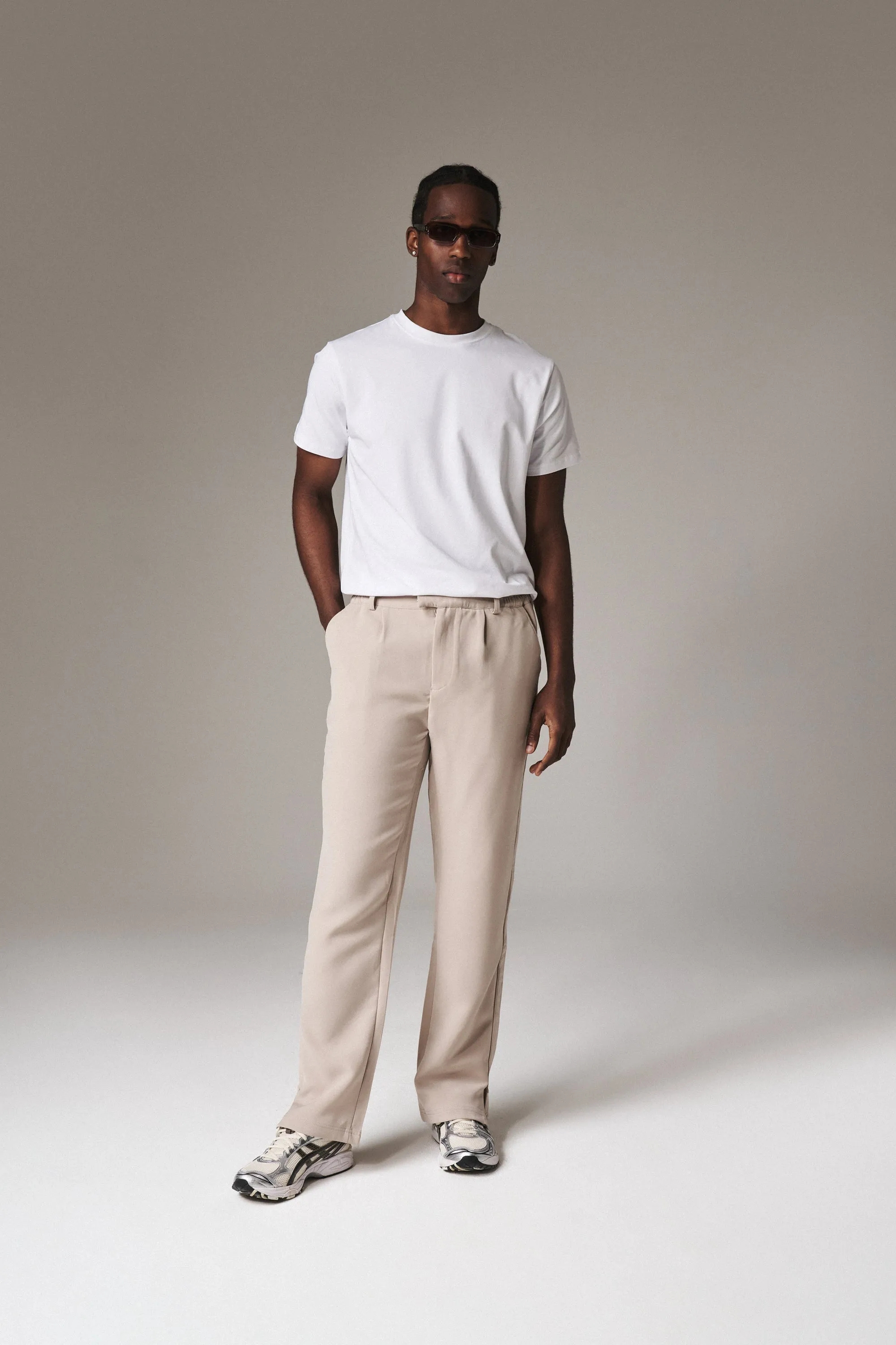 ULTIMATE SPLIT HEM SMART PANT - BEIGE